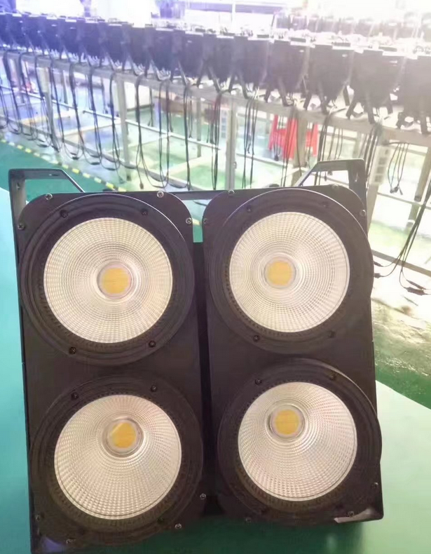 舞臺燈光 LED 四眼觀眾燈COB面光燈適用于哪些場所？效果圖